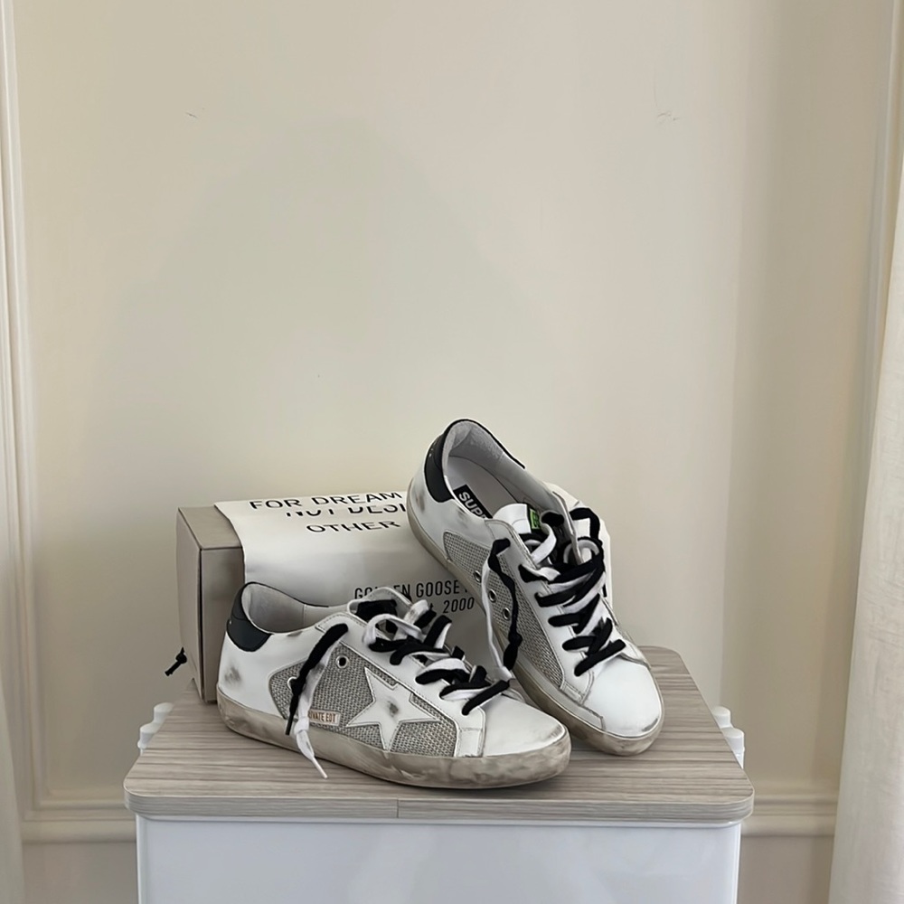 Super-Star Low Top Sneaker GOLDEN GOOSE - White/ Silver/ Black